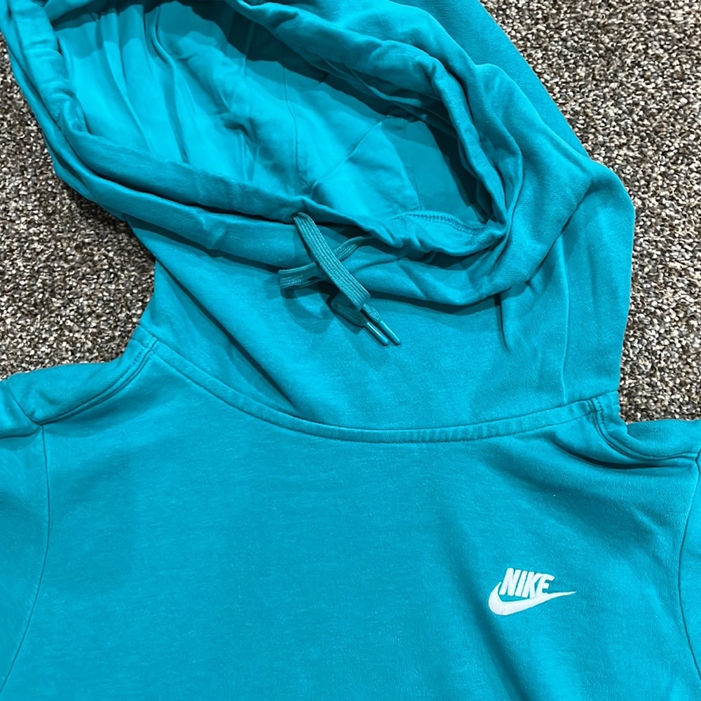 NIKE Sweatshirt💙 - Picture 2 of 4